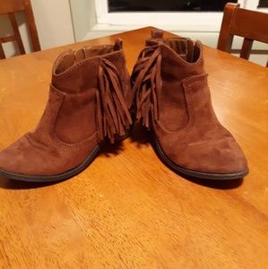Girls Fringe Boots